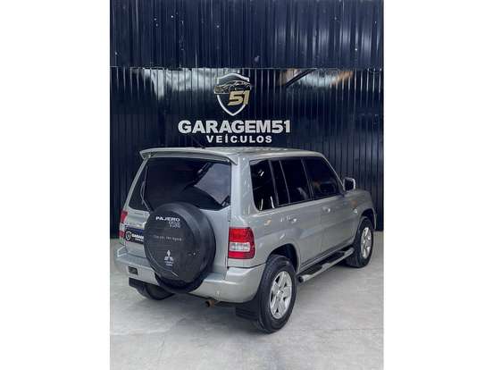 MITSUBISHI-PAJERO-2004