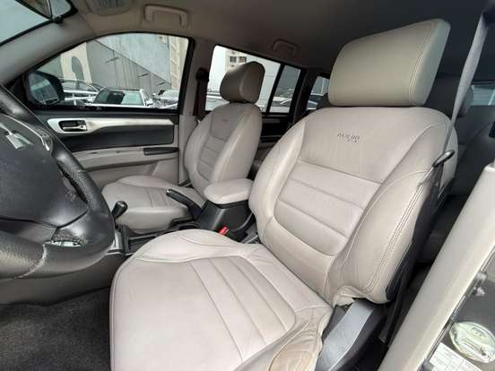 MITSUBISHI-PAJERO-3.2 HPE 4X4 7 LUGARES 16V TURBO INTERCOOLER DIESEL 4P AUTOMÁTICO MITSUBISHI-PAJERO-2015