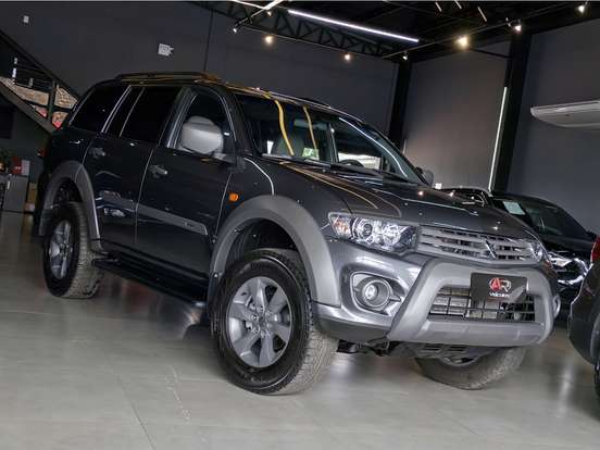 MITSUBISHI-PAJERO-3.2 OUTDOOR 4X4 16V TURBO INTERCOOLER DIESEL 4P AUTOMÁTICO MITSUBISHI-PAJERO-2016