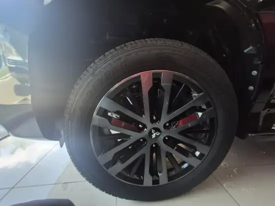 MITSUBISHI-PAJERO SPORT-2024