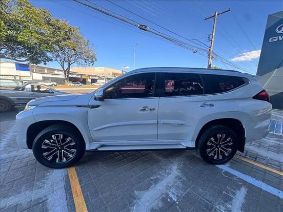 MITSUBISHI-PAJERO SPORT-2.4 16V MIVEC TURBO DIESEL HPE AWD AUTOMÁTICO MITSUBISHI-PAJERO SPORT-2023