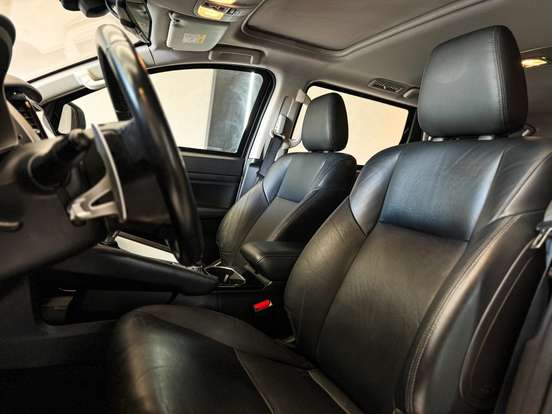 MITSUBISHI-PAJERO SPORT-2021