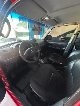 MITSUBISHI-PAJERO TR4-2011
