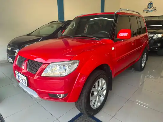 MITSUBISHI-PAJERO TR4-2.0 4X4 16V 140CV FLEX 4P AUTOMÁTICO MITSUBISHI-PAJERO TR4-2011