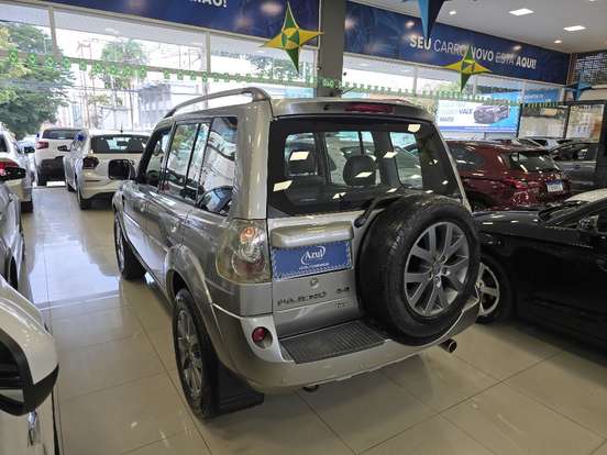 MITSUBISHI-PAJERO TR4-2.0 4X2 16V 140CV FLEX 4P AUTOMÁTICO MITSUBISHI-PAJERO TR4-2014