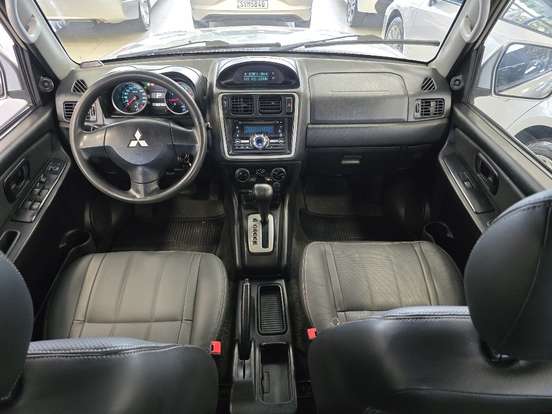 MITSUBISHI-PAJERO TR4-2.0 4X2 16V 140CV FLEX 4P AUTOMÁTICO MITSUBISHI-PAJERO TR4-2014