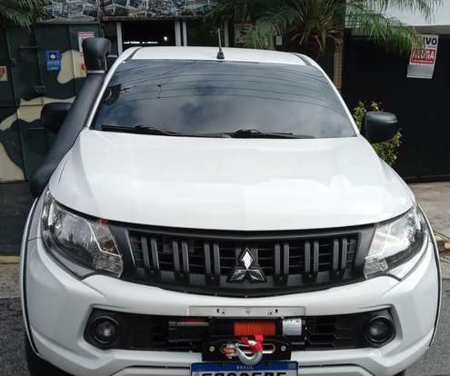 MITSUBISHI-L200 TRITON-2018