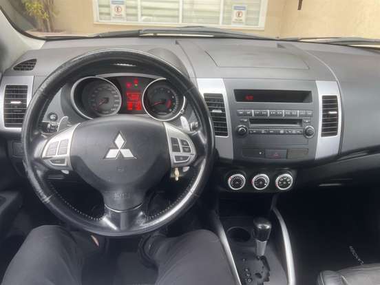 MITSUBISHI-OUTLANDER-2007