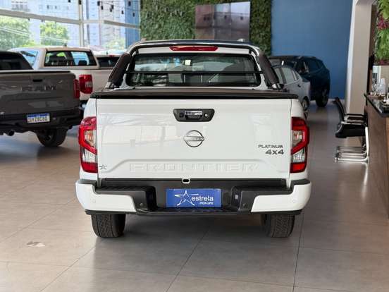 NISSAN-FRONTIER-2023