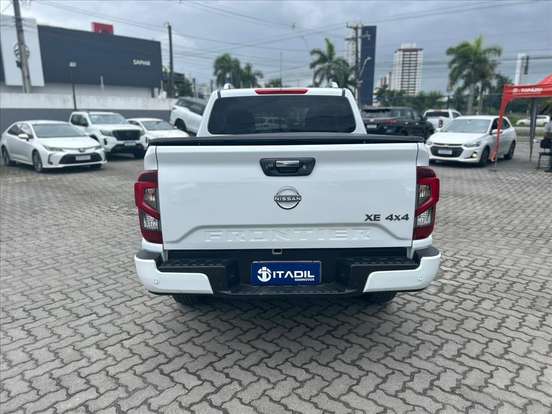 NISSAN-FRONTIER-2.3 16V TURBO DIESEL XE CD 4X4 AUTOMÁTICO NISSAN-FRONTIER-2024