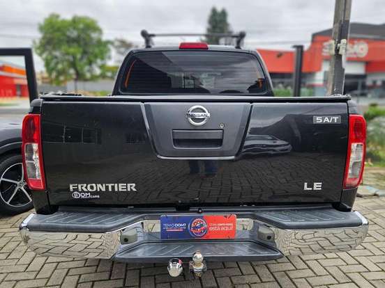 NISSAN-FRONTIER-2012