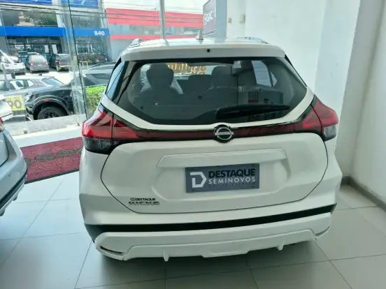 NISSAN-KICKS-2022