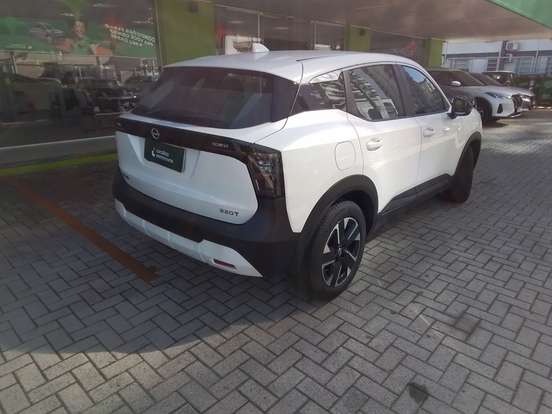NISSAN-KICKS-2025