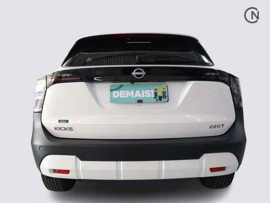 NISSAN-KICKS-2025