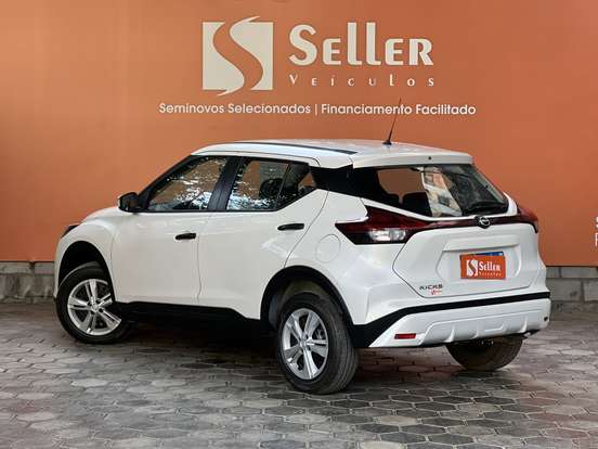 NISSAN-KICKS-2024