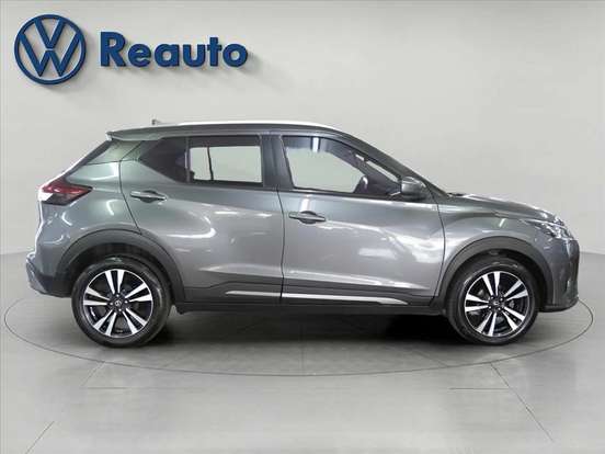 NISSAN-KICKS-2022