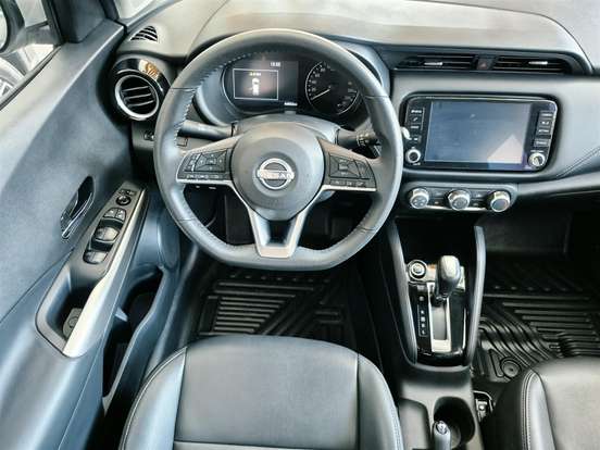 NISSAN-KICKS-2023
