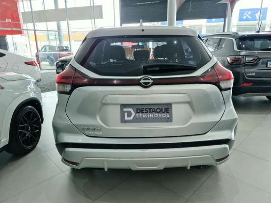 NISSAN-KICKS-2024