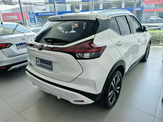 NISSAN-KICKS-2022