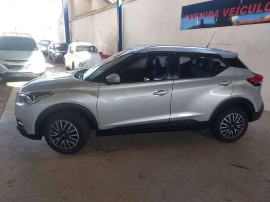 NISSAN-KICKS-2019