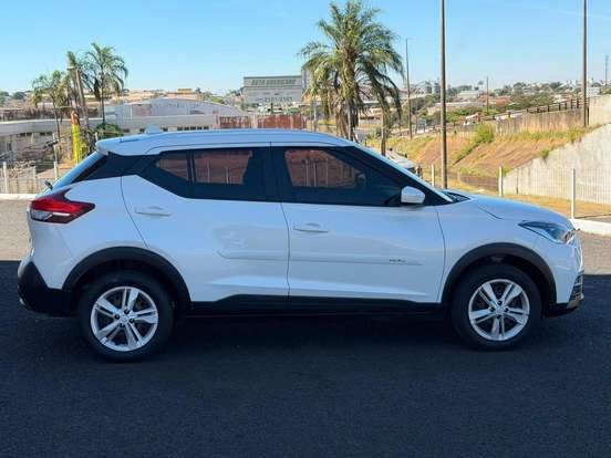 NISSAN-KICKS-1.6 16V FLEXSTART S 4P XTRONIC NISSAN-KICKS-2019