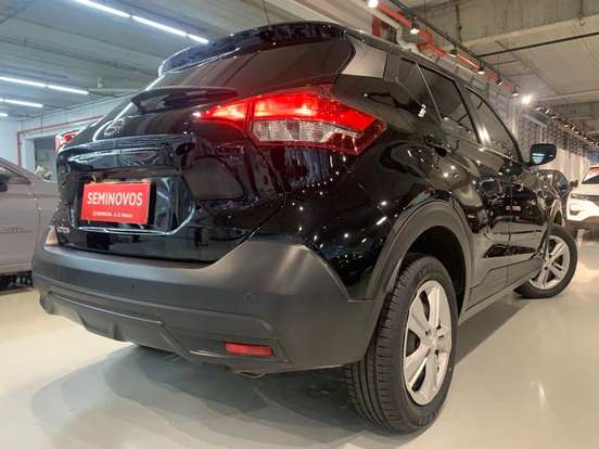 NISSAN-KICKS-2020