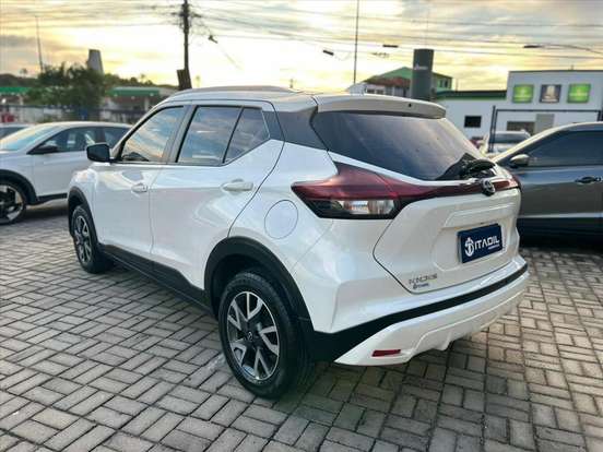 NISSAN-KICKS-2023