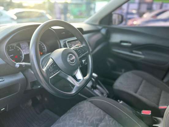 NISSAN-KICKS-2023