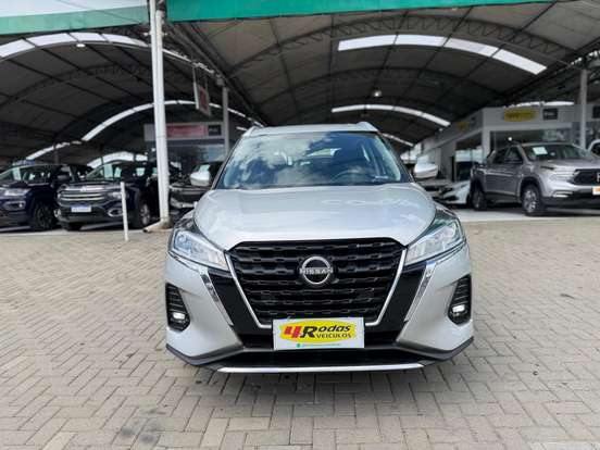 NISSAN-KICKS-2023