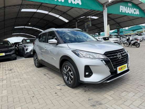 NISSAN-KICKS-2023