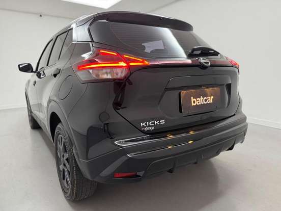 NISSAN-KICKS-2024
