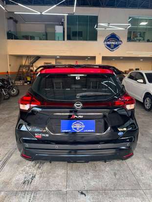 NISSAN-KICKS-2023