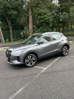 NISSAN-KICKS PLAY-2025