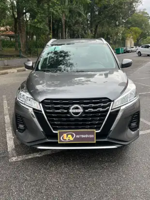 NISSAN-KICKS PLAY-2025