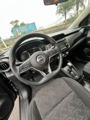 NISSAN-KICKS PLAY-2025