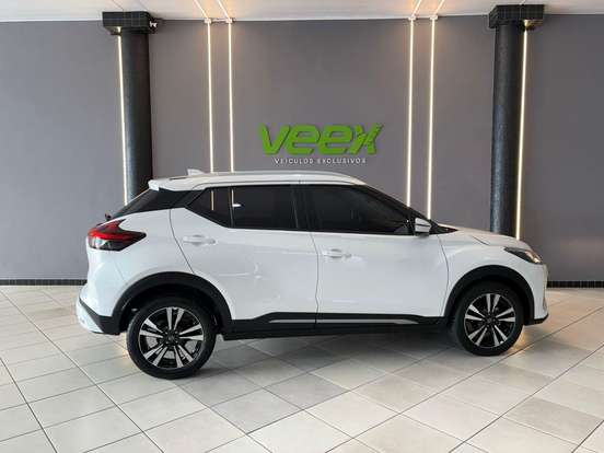 NISSAN-KICKS PLAY-2025