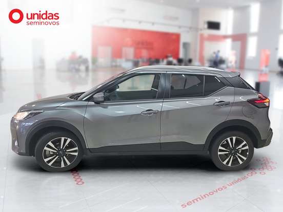 NISSAN-KICKS PLAY-2025