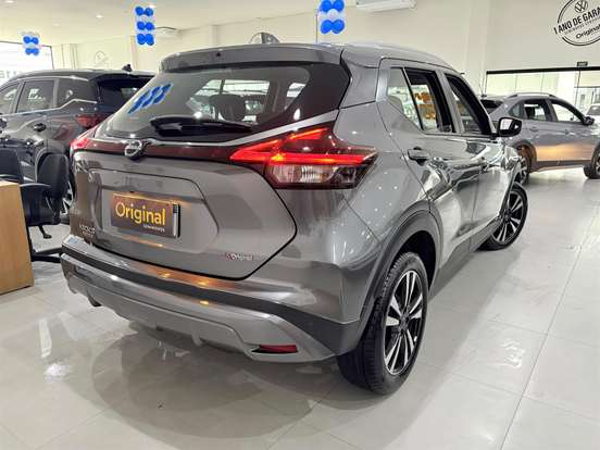 NISSAN-KICKS PLAY-2025