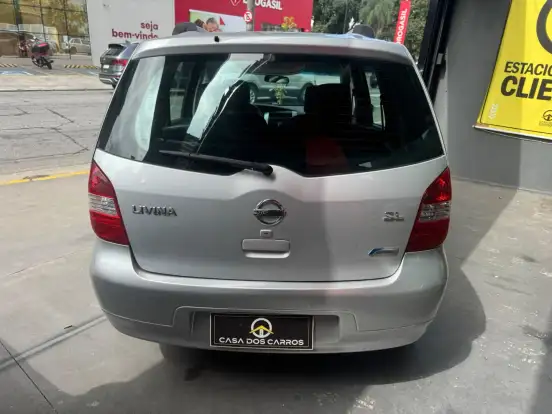 NISSAN-LIVINA-1.8 SL 16V FLEX 4P AUTOMÁTICO NISSAN-LIVINA-2012