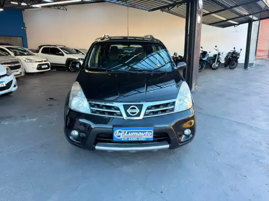 NISSAN-LIVINA-2012