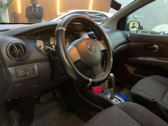NISSAN-LIVINA-1.8 S 16V FLEX 4P AUTOMÁTICO NISSAN-LIVINA-2013