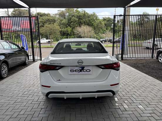 NISSAN-SENTRA-2024