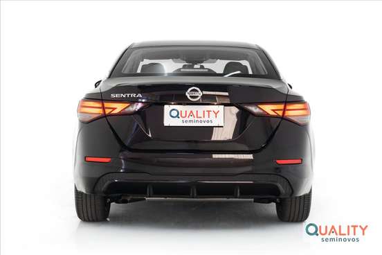 NISSAN-SENTRA-2023