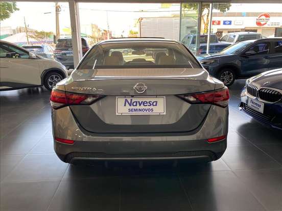 NISSAN-SENTRA-2023