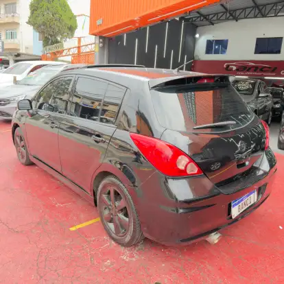 NISSAN-TIIDA-2013