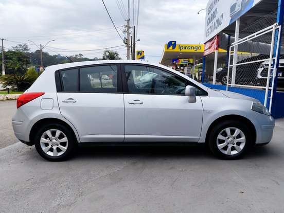 NISSAN-TIIDA-1.8 S 16V FLEX 4P MANUAL NISSAN-TIIDA-2010