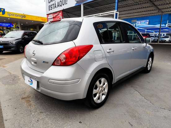 NISSAN-TIIDA-1.8 S 16V FLEX 4P MANUAL NISSAN-TIIDA-2010