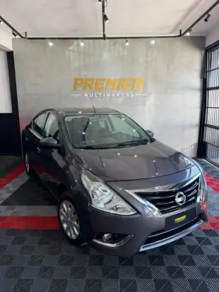 NISSAN-VERSA-2017