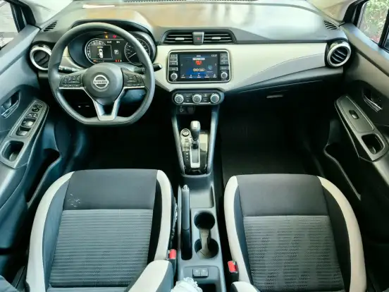 NISSAN-VERSA-2022