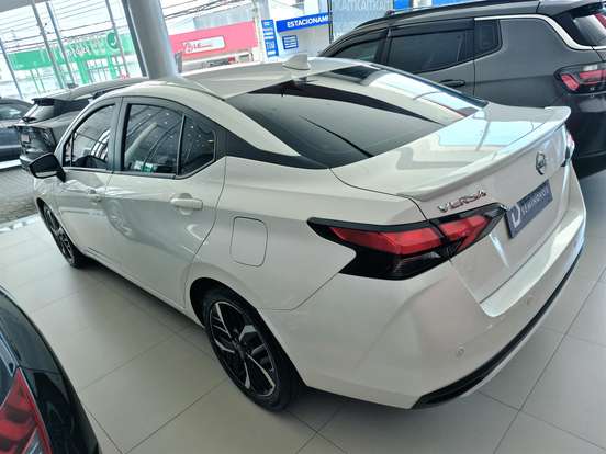 NISSAN-VERSA-2025